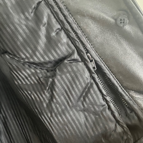 Danier Women's Black Leather Jacket with Fur Collar with Belt - Picture 5 of 7